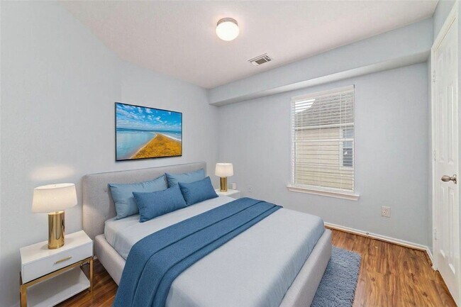 Building Photo - 8734 Rainglen Ln