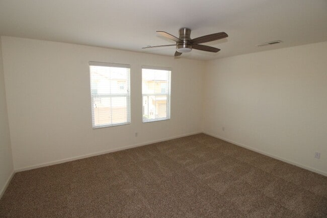 Building Photo - 1529 N Rendezvous Way