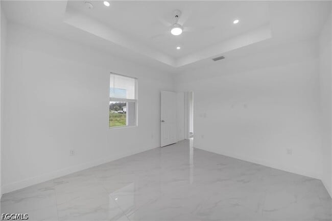Building Photo - 438 Poplar St