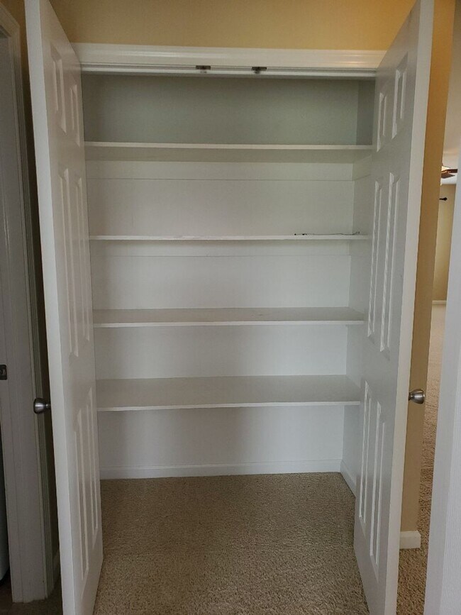 Building Photo - You have to see this beauty!