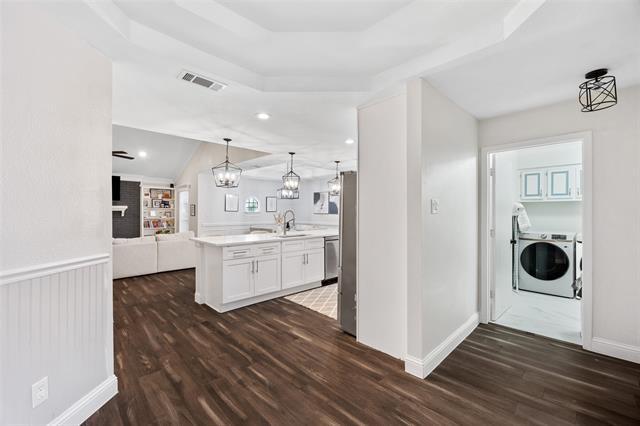 Building Photo - 6419 Wrenwood Dr