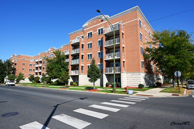 Building Photo - 2919 N Harlem Ave