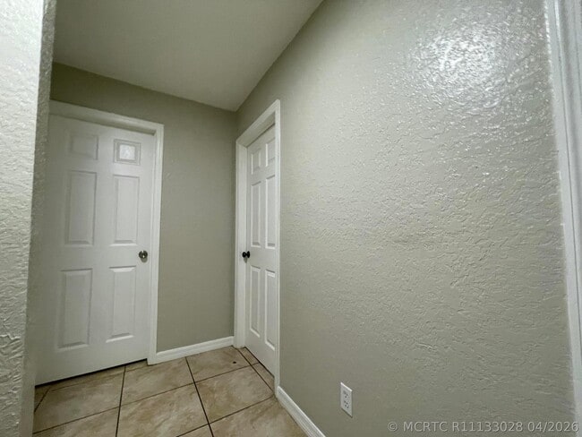 Building Photo - 2886 Harson Way