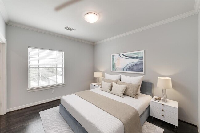 Building Photo - 1417 Bremond St