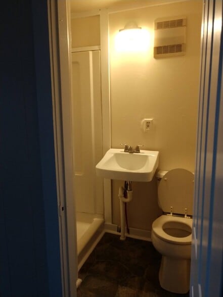 Building Photo - 152 Ohio St