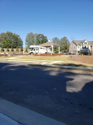 Building Photo - 1044 Broadview Dr