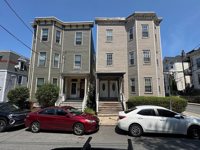 Building Photo - 22 Elmore St