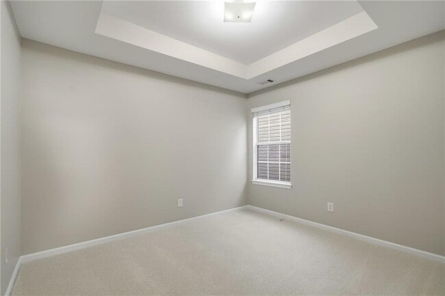 Building Photo - 326 Hidden Creek Ln