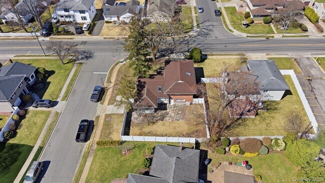 Building Photo - 1374 Prospect Ave