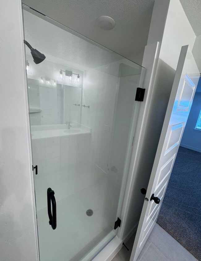 Building Photo - RES_VANDERWATT_866