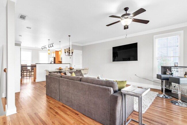 Living Room - 769 Liberty Commons Dr NW