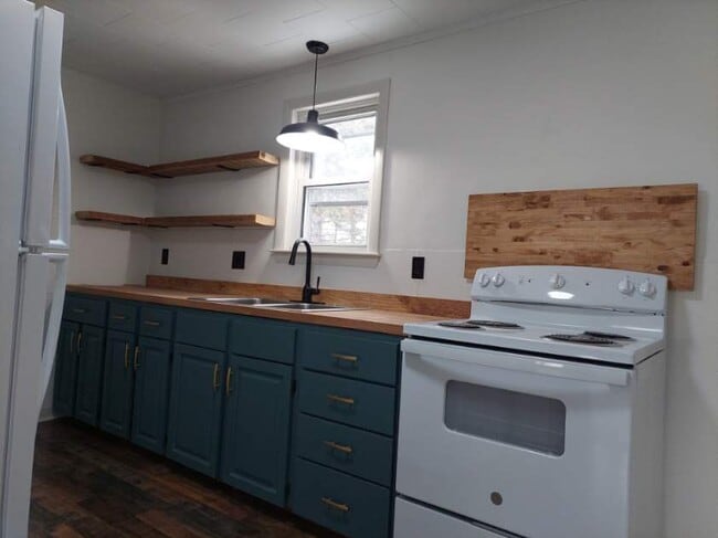 Building Photo - 43 York St