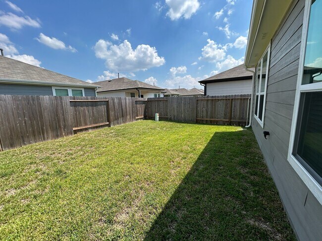 Building Photo - 17630 Chisel Plow Dr