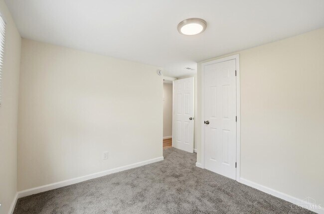 Building Photo - 12121 3rd Ave