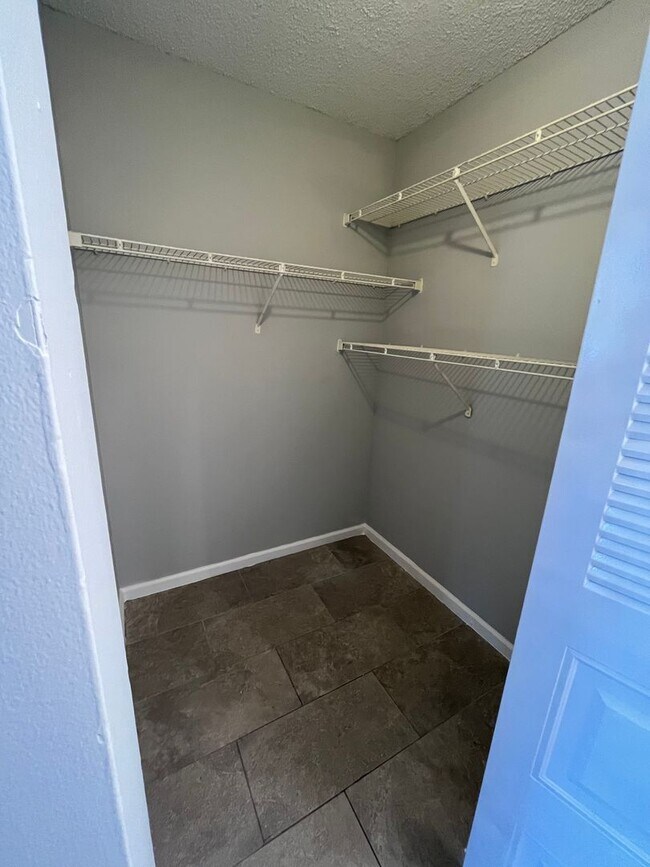 Building Photo - ONE BEDROOM ONE BATHROOM! WATERFRONT COMMU...