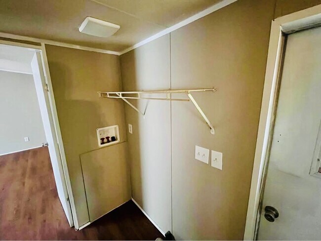 Building Photo - 3200 South Dug Gap Road