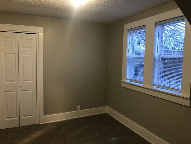 bedroom 3 - 35212 Palmer Rd
