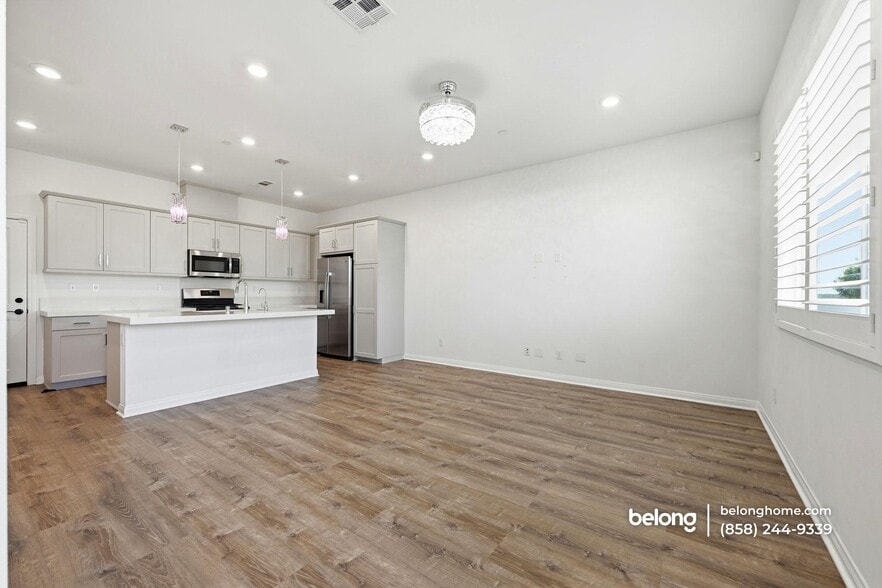 Building Photo - 2182 Bluestone Cir