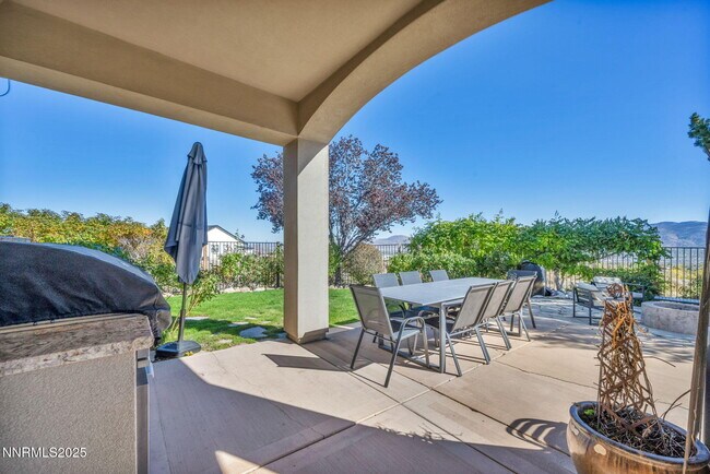 Building Photo - 1520 Taos Ln
