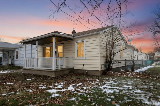 Building Photo - 3028 Welch Ave