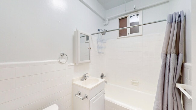 Building Photo - 522 Geary St