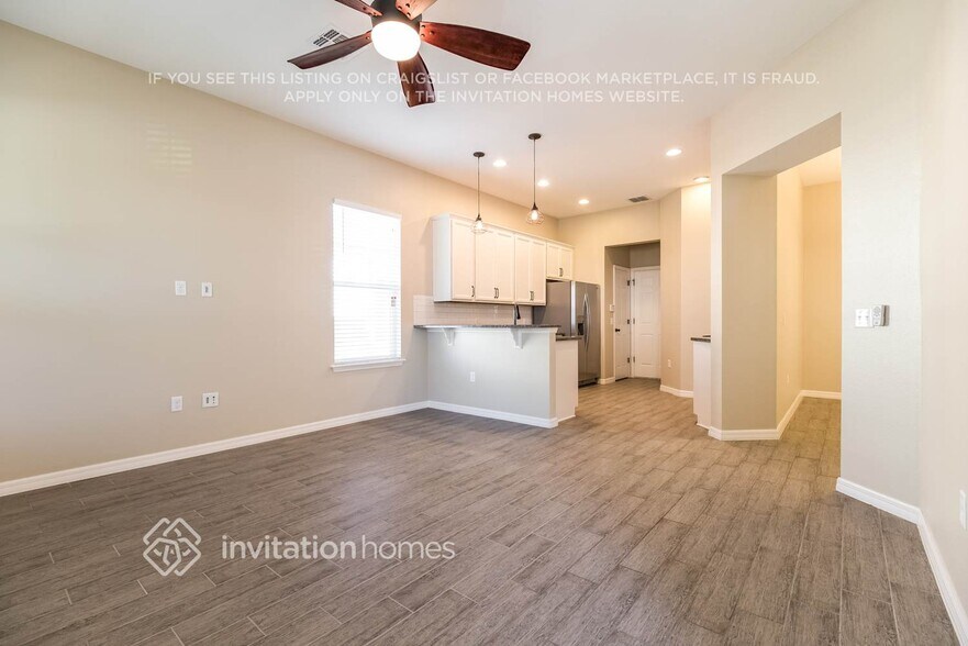 Building Photo - 9311 Meadow Hunt Way