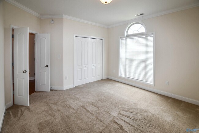 Building Photo - 115 Sage Willow Dr SW
