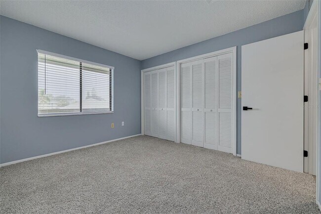 Building Photo - 218 Caryl Way