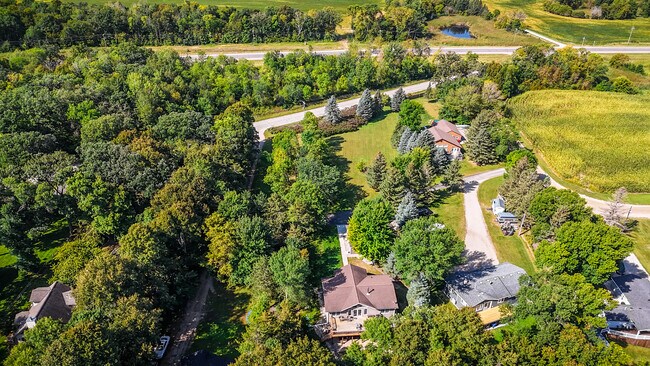 Building Photo - 15955 Bayview Dr NE