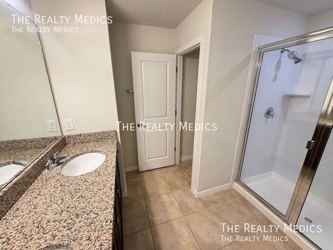 Building Photo - 1375 Painted Bunting Ave