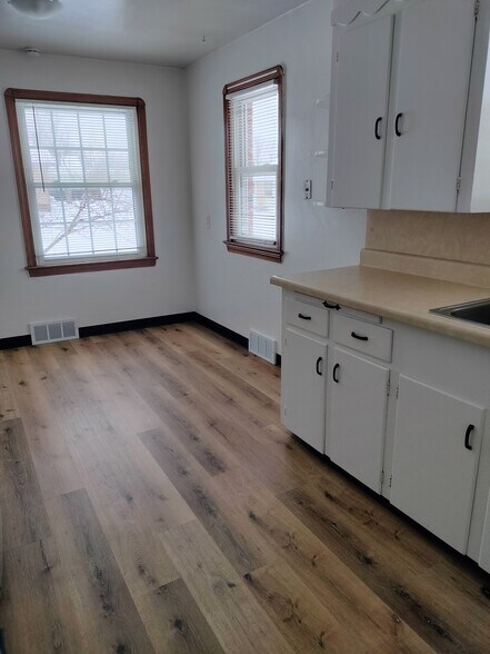 Building Photo - 8306 Essen Ave