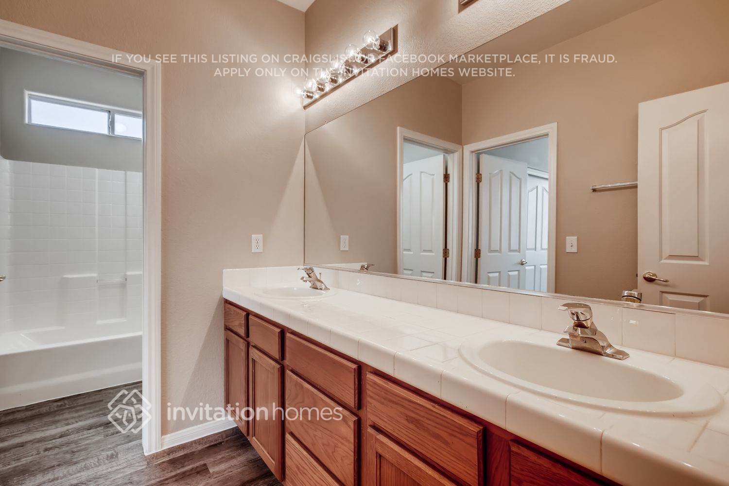 Building Photo - 832 Bluff Ridge Ave