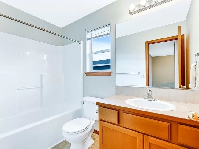 Building Photo - 3 Bedroom Single Family Home in Spokane Va...