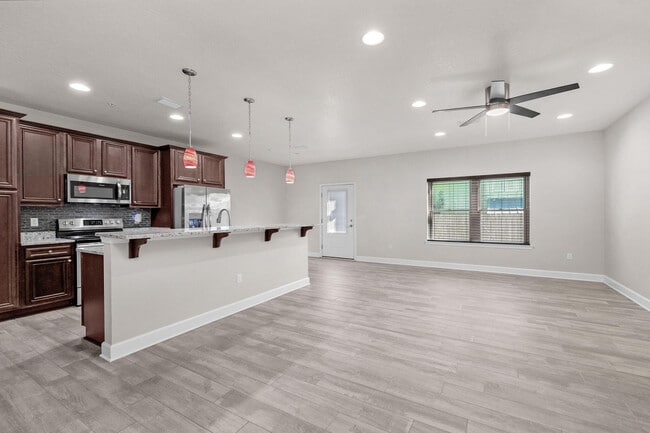 Building Photo - 3514 Mossy Oak Villas Cir