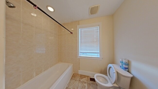 Building Photo - 23 Woodbine St