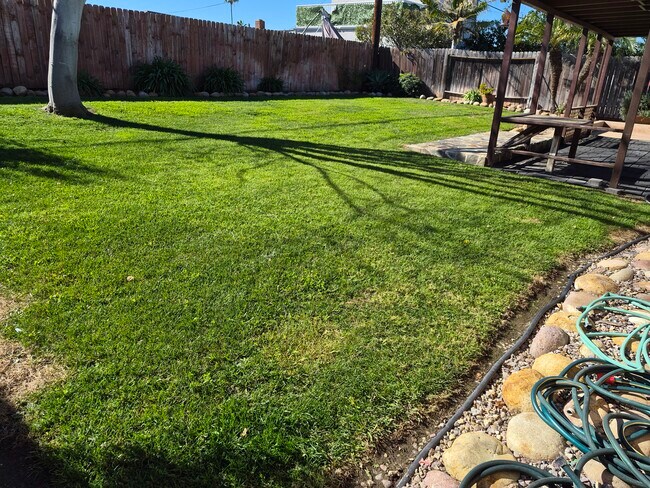 Building Photo - 4861 Lehrer Dr