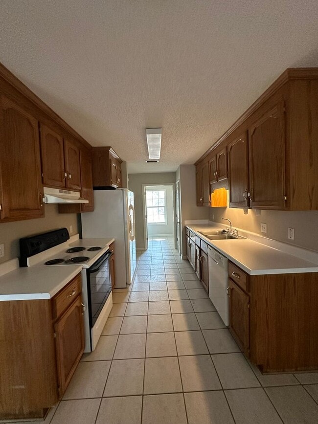 Building Photo - Quail Hollow Subdivision!!