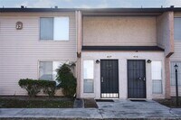 Building Photo - 4029 Henley Rd