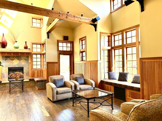 Building Photo - 3bd/2.5ba Sammamish Townhouse