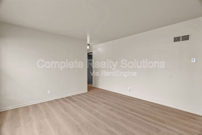 Building Photo - 9516 Jannette Dr