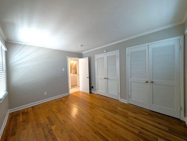 Building Photo - Charming split level home located in the Spring Valley Community in the South Park area of Charlo...