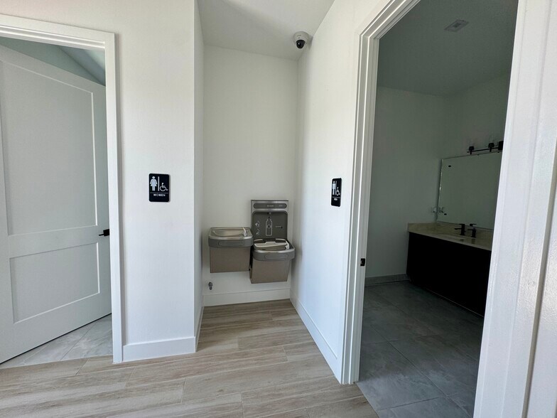 Community Club House - 13071 Georges Cay Pl