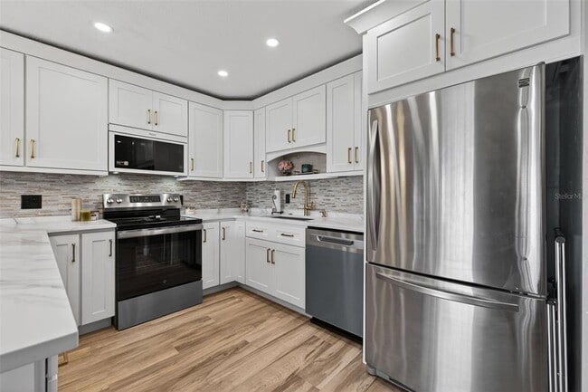 Building Photo - 6537 Cape Hatteras Way NE