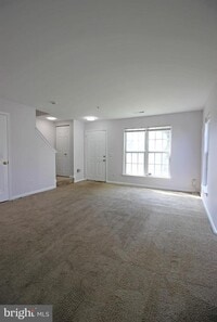 Building Photo - 622 Sprite Way