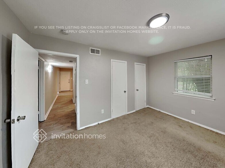 Building Photo - 1003 Rosewood Ln