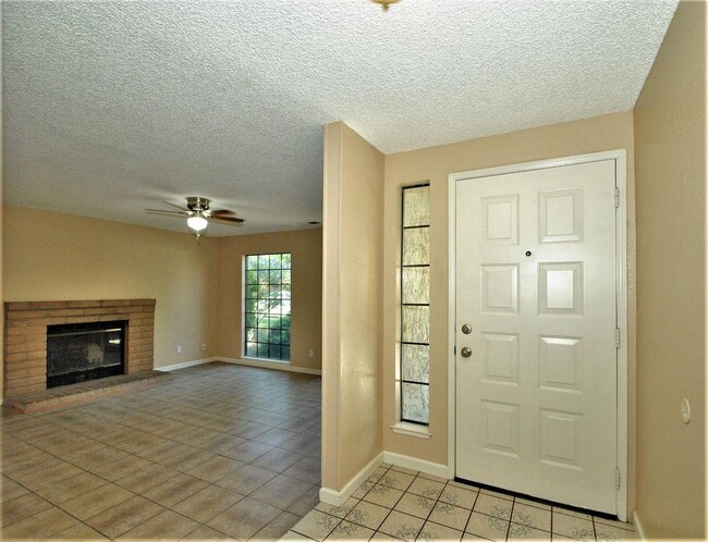 Building Photo - 1161 Filbert Ave