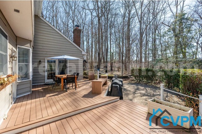 Building Photo - 1009 Howard Grove Ct