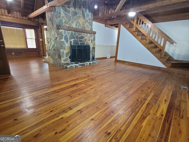 Building Photo - 2391 Booth Cir