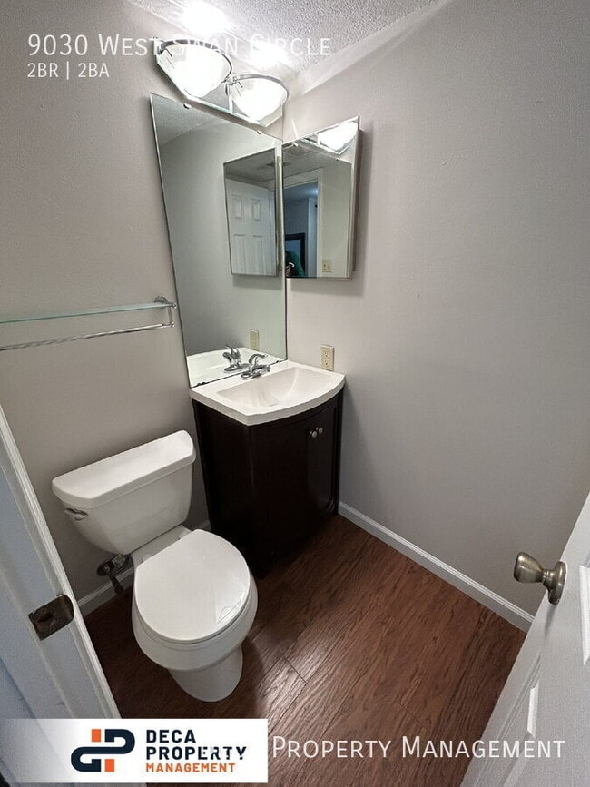 Building Photo - 9030 W Swan Cir