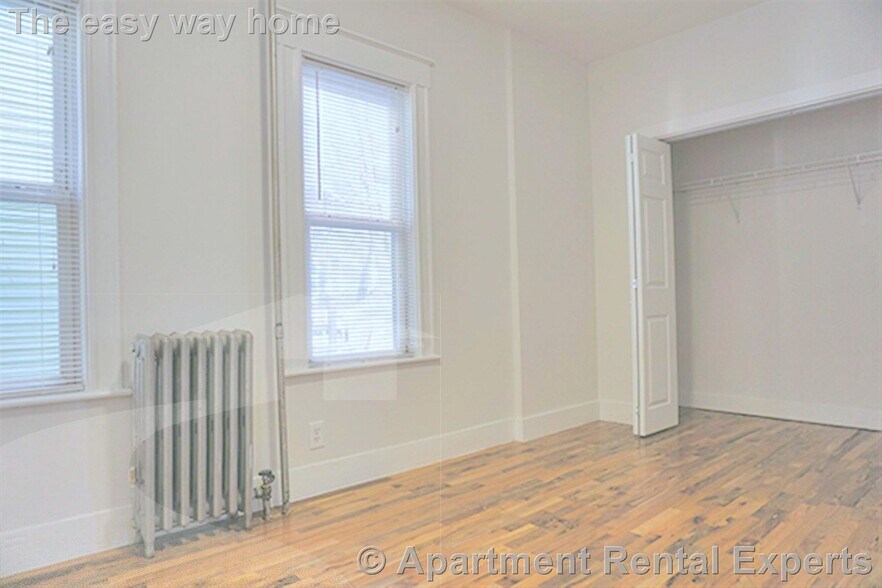 Building Photo - 39 Bradley St.